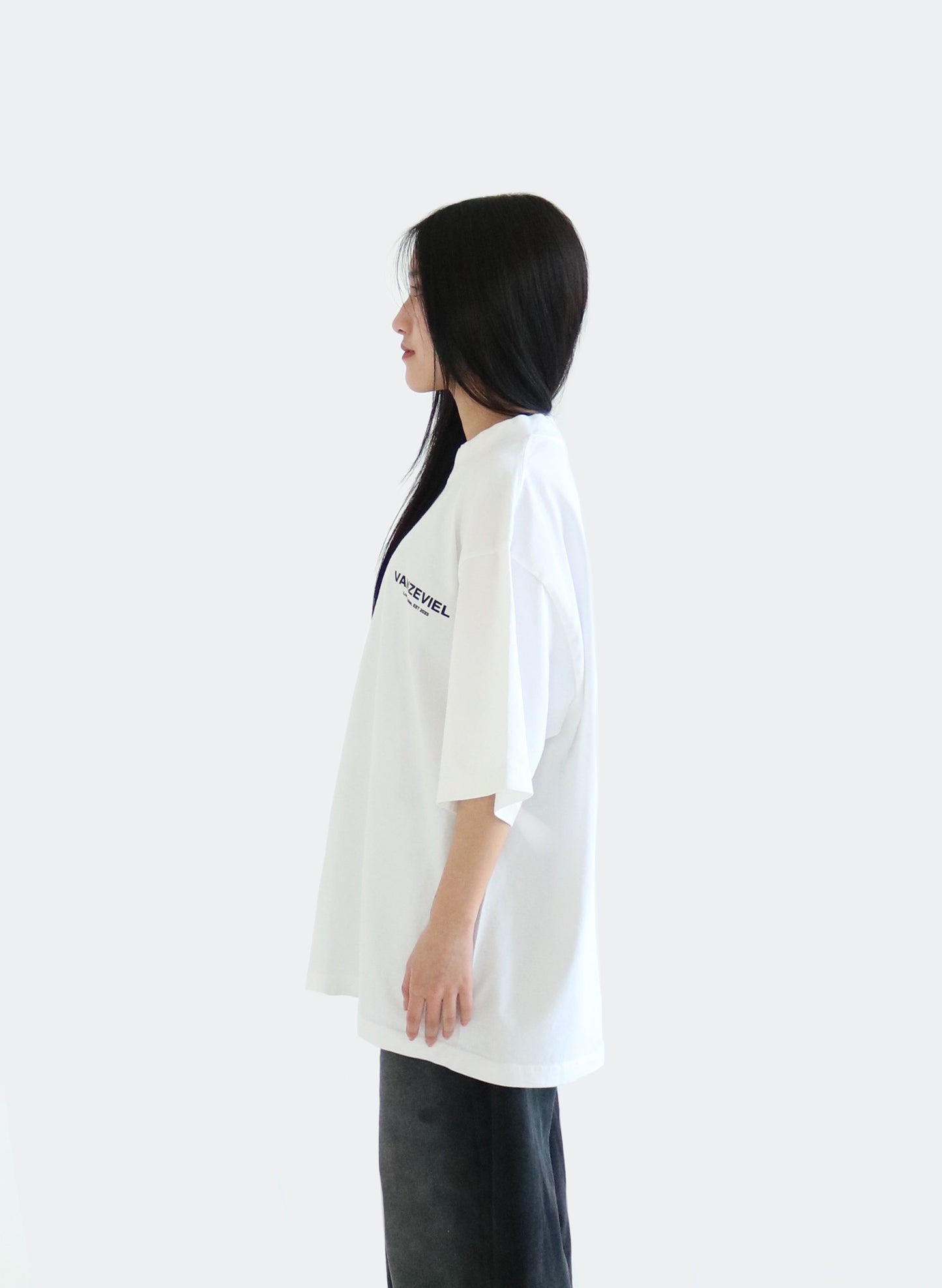 WHITE BASIC BOX TEE