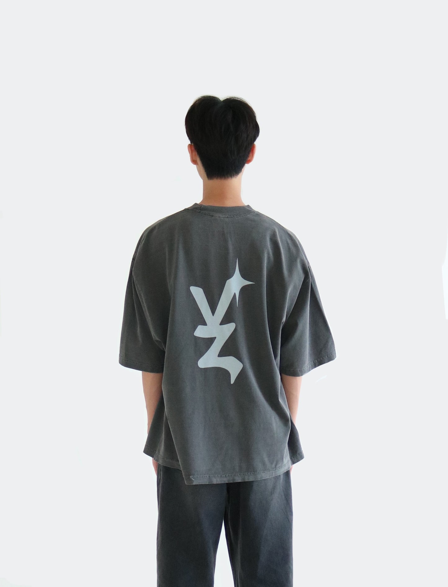 GREY BASIC BOX TEE