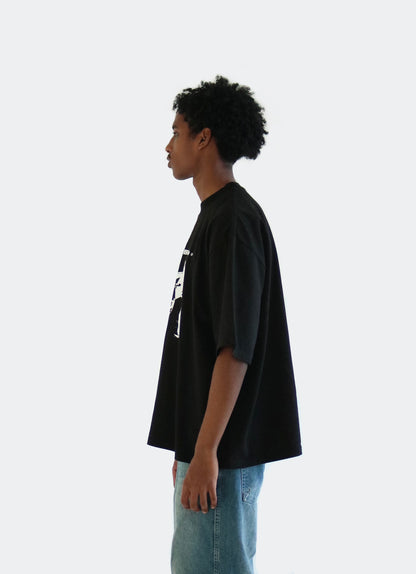 BLACK GLOBAL BOX TEE